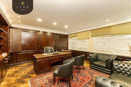 9_photo/94dce40f45.d0e58ee7b703e394-ATLAS-8c99483e-0d0e-4e90-a81c-4f5f6e4a3eef.jpg de casa à venda com 13 quartos, 730m² em São Francisco, Curitiba