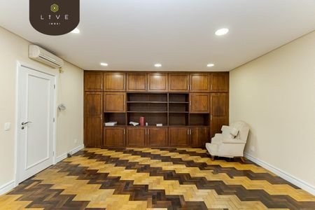 15_photo/94dce40f45.d0e58ee7b703e394-ATLAS-971d60e2-5acb-4ff2-a0d8-90700b24f9d8.jpg de casa à venda com 13 quartos, 730m² em São Francisco, Curitiba