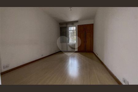 28_photo/94dce40fb3.5b12b8003dd60bb3-ATLAS-8a840076-83d8-4a69-9d64-a4d9fe3826c7.jpg de apartamento à venda com 3 quartos, 45m² em São Francisco, Curitiba