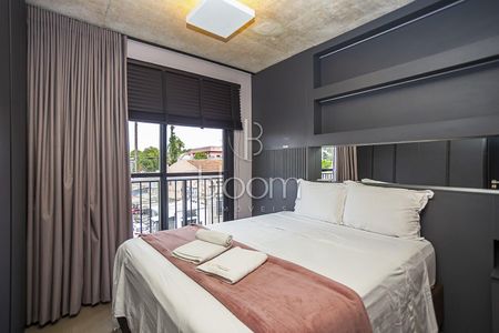 2_photo/94dce4101f.6266b89ce32d7566-ATLAS-08388c2b-2009-4b3d-a4eb-2a3cf0f9737b.jpg de apartamento à venda com 2 quartos, 49m² em São Francisco, Curitiba