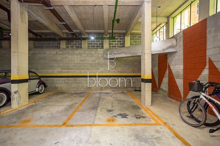 4_photo/94dce4101f.6266b89ce32d7566-ATLAS-0ea45e72-e5de-42e4-93f1-dd8bfb5b3902.jpg de apartamento à venda com 2 quartos, 49m² em São Francisco, Curitiba