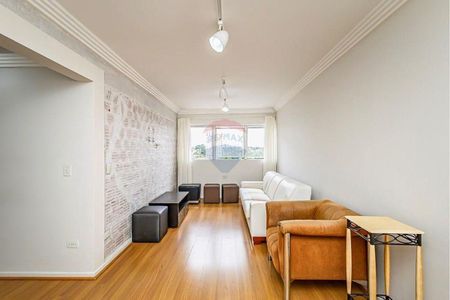 5_photo/94dce41115.507a38b60af2f892-ATLAS-647b50c1-9866-4b99-96e9-c78baeac7e2d.jpg de apartamento para alugar com 2 quartos, 70m² em Centro Cívico, Curitiba