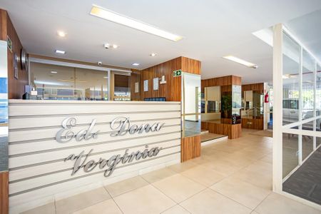 3_photo/94dce41129.3e6957092a4c223d-ATLAS-92297af4-e5e7-441f-8165-e9b79dd58e84.jpg de apartamento à venda com 3 quartos, 74m² em Centro Cívico, Curitiba