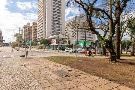 2_photo/94dce41139.76de4e3051feab45-ATLAS-044ccf32-1368-4ccf-b162-dcc6400d02fb.jpg de apartamento à venda com 1 quarto, 36m² em Centro Cívico, Curitiba