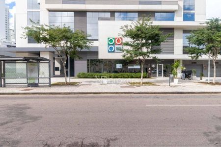 3_photo/94dce41139.b488eeffc7d0027d-ATLAS-2e6f4e8c-5fe9-4150-b17a-9e0b7f095b36.jpg de apartamento à venda com 1 quarto, 38m² em Centro Cívico, Curitiba