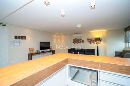 23_photo/94dce41139.c1dc00249eefaead-ATLAS-57f738a8-e9b1-4caa-a08b-df131d86c6a4.jpg de apartamento para alugar com 1 quarto, 29m² em Centro Cívico, Curitiba