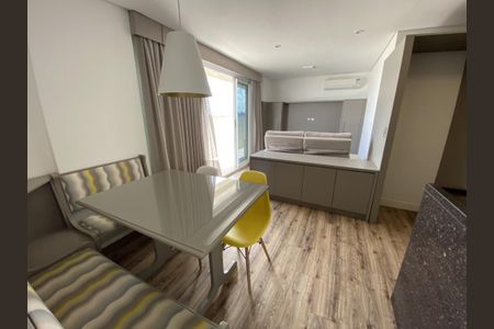 3_photo/94dce41139.ec45c5915be217bb-ATLAS-1760b833-acdf-4c7c-a9d5-94a60eeffc8a.jpg de apartamento para alugar com 1 quarto, 65m² em Centro Cívico, Curitiba