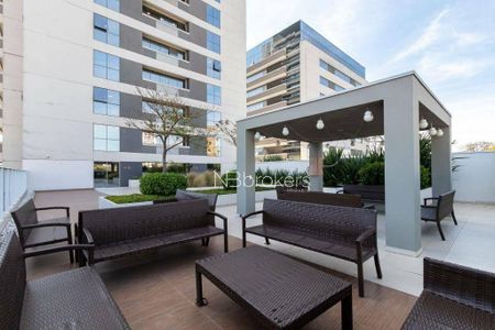 11_photo/94dce41139.f7323da6d7eed471-ATLAS-b8d55d2d-79ec-4a43-84ad-75ab0f7afa31.jpg de apartamento para alugar com 1 quarto, 35m² em Centro Cívico, Curitiba