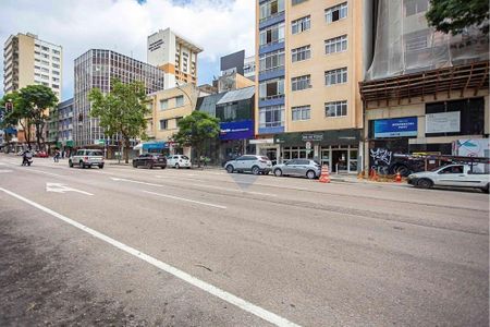 21_photo/94dce41167.c3f5dc64cb351ff2-ATLAS-456aeb3c-e7da-4650-9c43-390d3fea3624.jpg de apartamento à venda com 3 quartos, 103m² em Centro, Curitiba