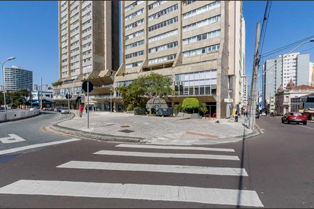 4_photo/94dce4127d.7f6d2a086880eda1-ATLAS-0a33332d-8b60-4c7f-bf32-9aa99d05dce3.jpg de apartamento à venda com 1 quarto, 45m² em Centro, Curitiba