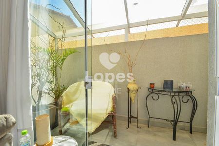 11_photo/94dce41287.9d747f0b6f2fd000-ATLAS-28d1b3a6-d468-483d-bb5f-9bb4ba9f61d0.jpg de apartamento à venda com 4 quartos, 163m² em Centro, Curitiba