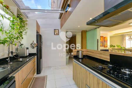 16_photo/94dce41287.9d747f0b6f2fd000-ATLAS-50c8b6fa-91a2-4191-a6aa-76f275d1f94d.jpg de apartamento à venda com 4 quartos, 163m² em Centro, Curitiba