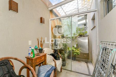 30_photo/94dce41287.9d747f0b6f2fd000-ATLAS-5de43911-e9c4-4b3c-9753-2124d8f2e27b.jpg de apartamento à venda com 4 quartos, 163m² em Centro, Curitiba