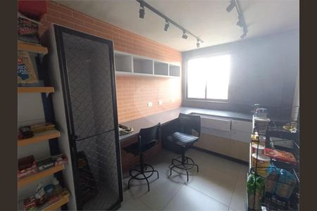 23_photo/94dce412cf.aafc750051720c32-ATLAS-e5ec7dd1-a00f-47c9-a920-a5cb518fc612.jpg de apartamento à venda com 1 quarto, 25m² em Parolin, Curitiba