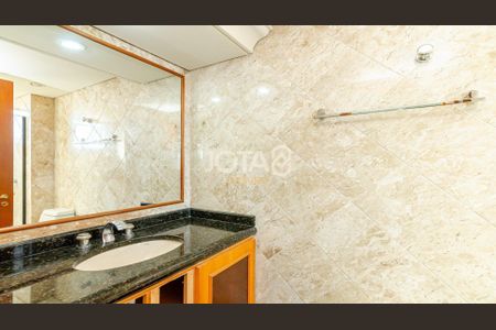 14_photo/94dce412f3.3c20d05746a6d1b7-ATLAS-94be9719-34ed-4e6e-87fb-dca38bc39b0c.jpg de apartamento à venda com 4 quartos, 303m² em Centro, Curitiba