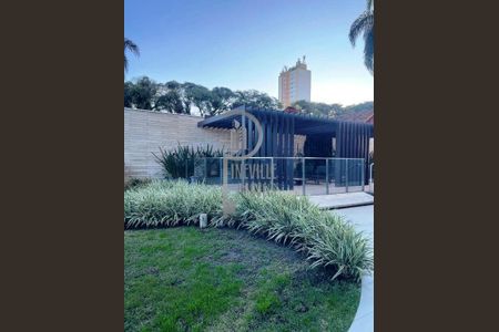 8_photo/94dce412fb.0f81dd1a9a4f6ffb-ATLAS-3b31ed15-32e5-43f3-bdf7-28e9efad551b.jpg de apartamento à venda com 3 quartos, 150m² em Centro, Curitiba