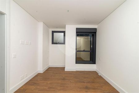 10_photo/94dce412fb.7066937cd636288e-ATLAS-de58a3d1-01fd-4c5e-bda9-e95dabe085f2.jpg de apartamento à venda com 2 quartos, 153m² em Centro, Curitiba