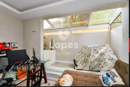 2_photo/94dce412fb.ceff8192393c33de-ATLAS-020c4772-85c7-4320-aee4-4d9c3d225ac8.jpg de apartamento à venda com 4 quartos, 136m² em Centro, Curitiba