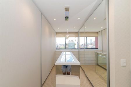 7_photo/94dce412fb.e6e1c947b02cf8fb-ATLAS-25ced85c-df8e-48fe-9742-cafccf5be9d0.jpg de apartamento à venda com 4 quartos, 304m² em Centro, Curitiba