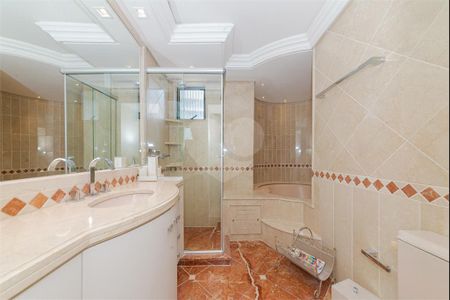 12_photo/94dce412fb.e6e1c947b02cf8fb-ATLAS-3312eac9-21f0-4417-afd2-36ee91f5e220.jpg de apartamento à venda com 4 quartos, 304m² em Centro, Curitiba