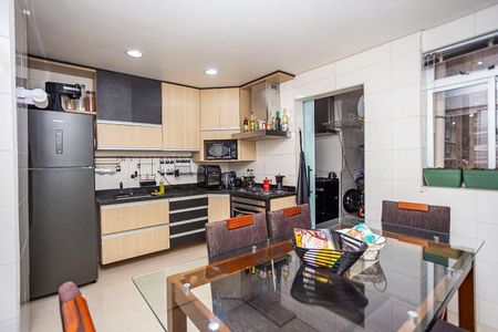 2_photo/94dce41319.2f15d505e37c7ac5-ATLAS-a93f1c01-a7ed-4f5f-b904-e54f8dddf391.jpg de apartamento à venda com 3 quartos, 103m² em Centro, Curitiba