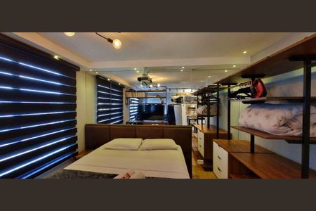 4_photo/94dce41353.8605a560f858fbe4-ATLAS-1fbf70fe-651e-4208-a5f0-ec331b16e2f5.jpg de kitnet/studio à venda com 1 quarto, 28m² em Centro, Curitiba