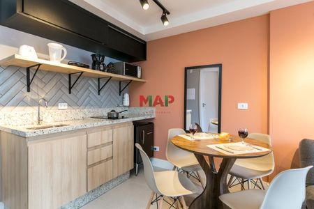 17_photo/94dce41359.3cc87b6773a85944-ATLAS-78f0a9f7-17c7-413a-a00a-8e20393cd259.jpg de kitnet/studio à venda com 0 quarto, 29m² em Centro, Curitiba