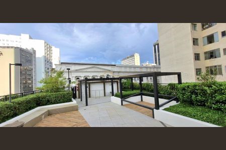 2_photo/94dce41359.c2675cbbbf8ab29b-ATLAS-1541839b-d222-4368-a9ea-2d71456c7c4a.jpg de kitnet/studio à venda com 1 quarto, 289m² em Centro, Curitiba