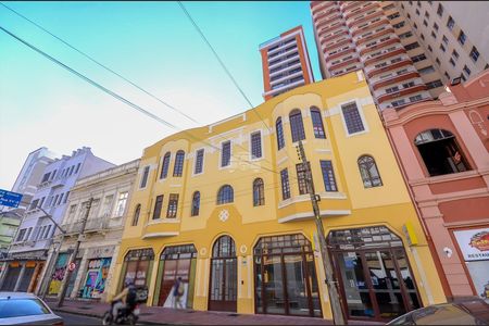 4_photo/94dce41359.ca6ab0a67958bd09-ATLAS-1e1e3cd8-72d3-4eb3-93cd-c7be0257f14c.jpg de kitnet/studio à venda com 1 quarto, 32m² em Centro, Curitiba