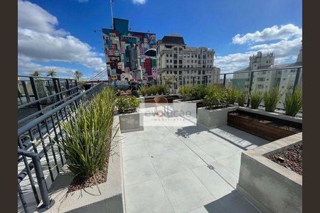 4_photo/94dce41397.49c40a4e0c1b1036-ATLAS-c1921ec4-7157-4bb6-9c09-b69de3a8035e.jpg de apartamento para alugar com 1 quarto, 26m² em Centro, Curitiba