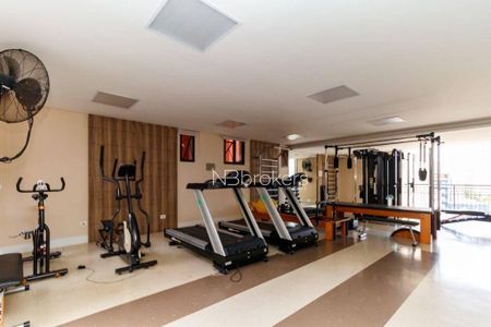 3_photo/94dce41397.6eb35ce3cad7266c-ATLAS-a4a3aee9-fe40-43c3-8f9d-9e2d553c69bd.jpg de apartamento à venda com 2 quartos, 50m² em Centro, Curitiba