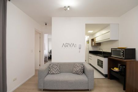 11_photo/94dce413bd.2cfbb721ba56a978-ATLAS-b7cbb222-362a-42db-852c-2b3cdf3cfb18.jpg de apartamento à venda com 2 quartos, 50m² em Centro, Curitiba