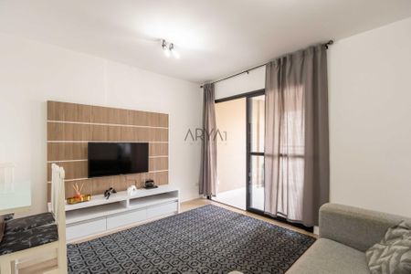 3_photo/94dce413bd.2cfbb721ba56a978-ATLAS-cf3b4dd9-a7cc-4f29-8e49-305db98f6289.jpg de apartamento à venda com 2 quartos, 50m² em Centro, Curitiba