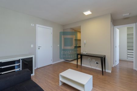 3_photo/94dce413bd.7cc5f6eb30674ee3-ATLAS-10fbf073-945c-4bed-865e-0c253f342f86.jpg de apartamento para alugar com 2 quartos, 50m² em Centro, Curitiba