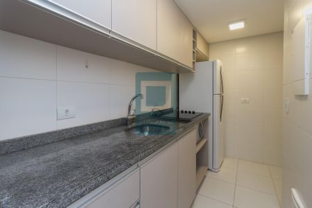 10_photo/94dce413bd.7cc5f6eb30674ee3-ATLAS-2aadf21f-2573-40ee-8b91-03a09bceec0c.jpg de apartamento para alugar com 2 quartos, 50m² em Centro, Curitiba