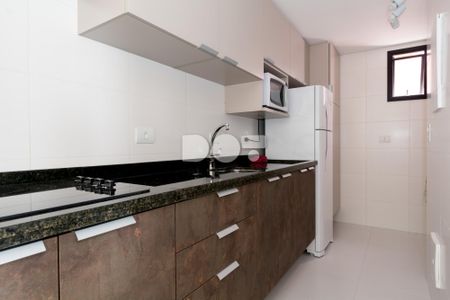 10_photo/94dce413bd.b9ac3d89f968c0d7-ATLAS-79029fce-a695-4d31-bb66-d9ef3dafd10c.jpg de apartamento para alugar com 2 quartos, 50m² em Centro, Curitiba