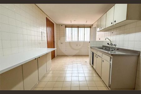 3_photo/94dce413e5.ceff8192393c33de-ATLAS-7219adda-7e2f-4580-ba2b-100db1ec3721.jpg de apartamento à venda com 3 quartos, 45m² em Centro, Curitiba
