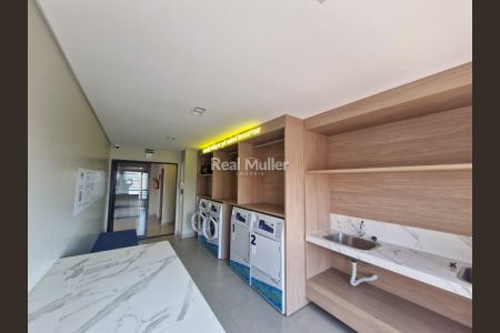 5_photo/94dce4147f.7e2ea02b9085bf9d-ATLAS-92f1af9e-cc25-4c41-bec4-84f399037ff5.jpg de kitnet/studio à venda com 1 quarto, 22m² em Centro, Curitiba