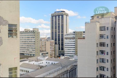 9_photo/94dce414a3.c4dd4ebc1b769376-ATLAS-4e5aa3a5-3620-43bc-a3a3-8c83f2b2facc.jpg de apartamento para alugar com 2 quartos, 89m² em Centro, Curitiba