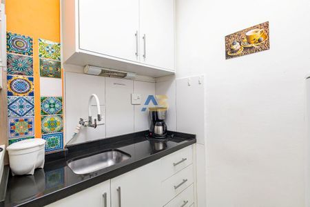 8_photo/94dce414b3.1aa5b8f538f3adaf-ATLAS-3c3c03bb-a4bb-43b9-be8f-bb2de5709432.jpg de apartamento à venda com 1 quarto, 33m² em Centro, Curitiba