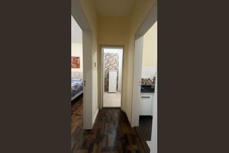 1_photo/94dce414d9.1c888eb0bbcebee2-ATLAS-13173e3e-eb16-451f-9b55-e7b813c2f3a3.jpg de apartamento para alugar com 1 quarto, 56m² em Centro, Curitiba