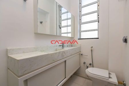 6_photo/94dce414fd.70d42bc12121e670-ATLAS-33d3b6a5-a2a7-4e20-be20-aabce37e7c5c.jpg de apartamento à venda com 2 quartos, 146m² em Centro, Curitiba