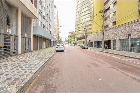 37_photo/94dce4151d.7bd548a51caded06-ATLAS-b03b2ded-7bc2-4c36-9b3c-d9f5b47ca239.jpg de apartamento à venda com 3 quartos, 101m² em Centro, Curitiba