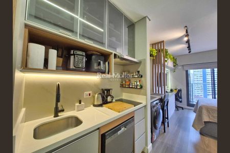 13_photo/94dce41521.f87c5f63b588f4d4-ATLAS-d87ffabd-d37d-4eaf-ab00-80642e4c0008.jpg de kitnet/studio à venda com 1 quarto, 24m² em Centro, Curitiba