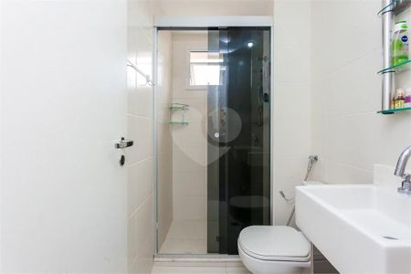 11_photo/94dce41525.3714cccd63f8fe2d-ATLAS-d6725f21-04c3-49ea-aa60-d2888b4bd12c.jpg de apartamento à venda com 2 quartos, 73m² em Centro, Curitiba