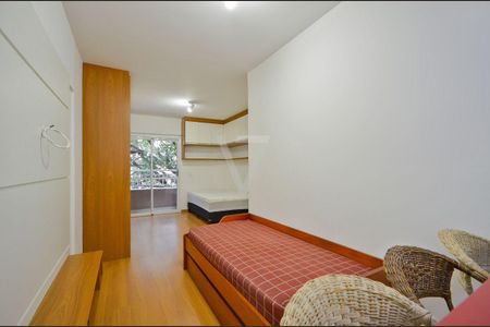 2_photo/94dce4153d.2832257cbb3df2c4-ATLAS-1d29c8d2-06d7-4286-8b64-8d7562329499.jpg de apartamento para alugar com 1 quarto, 37m² em Centro, Curitiba