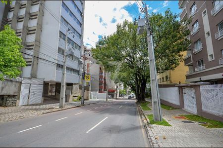 11_photo/94dce4153d.2832257cbb3df2c4-ATLAS-882f5e07-af18-447a-9d20-ec38101fafee.jpg de apartamento para alugar com 1 quarto, 37m² em Centro, Curitiba