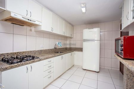 2_photo/94dce41541.4e1a6e6486a440d9-ATLAS-e2eda143-b3ec-42da-911e-a90f4a6785d6.jpg de apartamento à venda com 4 quartos, 166m² em Centro, Curitiba