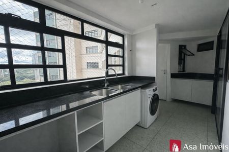 4_photo/94dce41541.83c35bce08e7d3f0-ATLAS-ba3c59e4-f7c6-4c9a-87e4-b216e3bdcaa2.jpg de apartamento para alugar com 3 quartos, 163m² em Centro, Curitiba