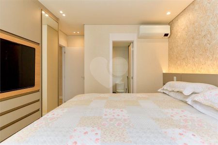 6_photo/94dce41561.04af7fc2355c33fa-ATLAS-33c898c7-884a-446b-ba37-e5a7c48a40b9.jpg de apartamento à venda com 3 quartos, 108m² em Centro, Curitiba